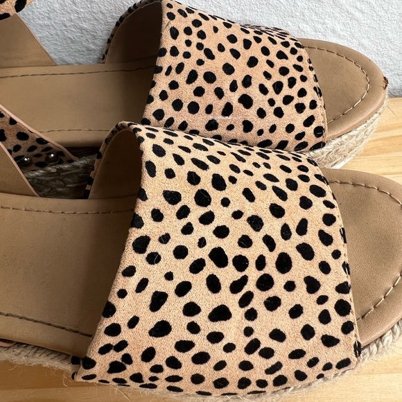 Soda Cheetah Espadrilles Platform Sandals Size 10 - Picture 7 of 11